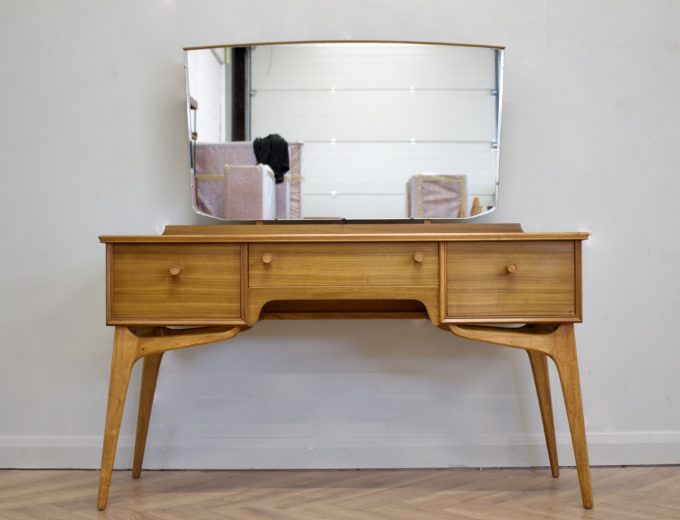 Mid Century Walnut Dressing Table from Alfred Cox #0633 0
