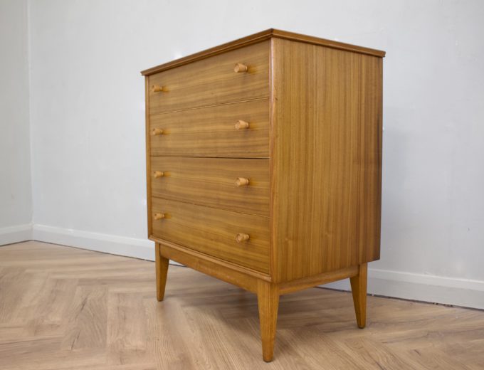 Mid Century Retro Walnut Chest of Drawers from Alfred Cox #0634 1