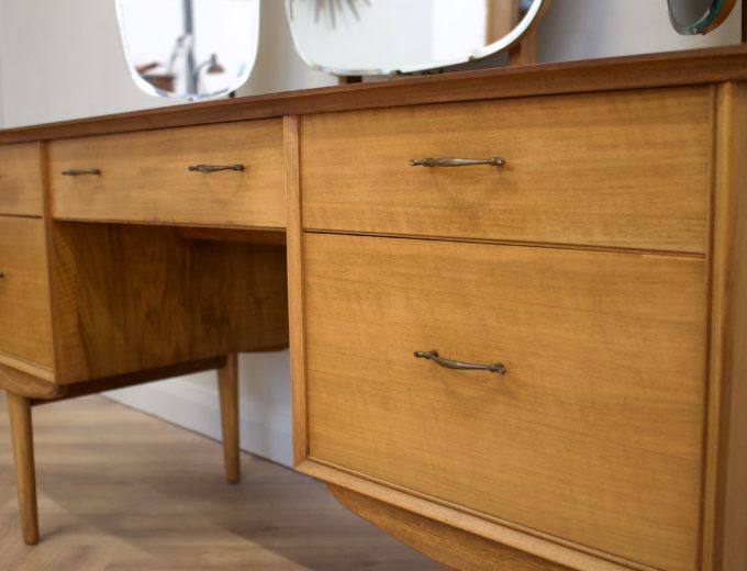 Mid Century Walnut Dressing Table from Alfred Cox #0660 2
