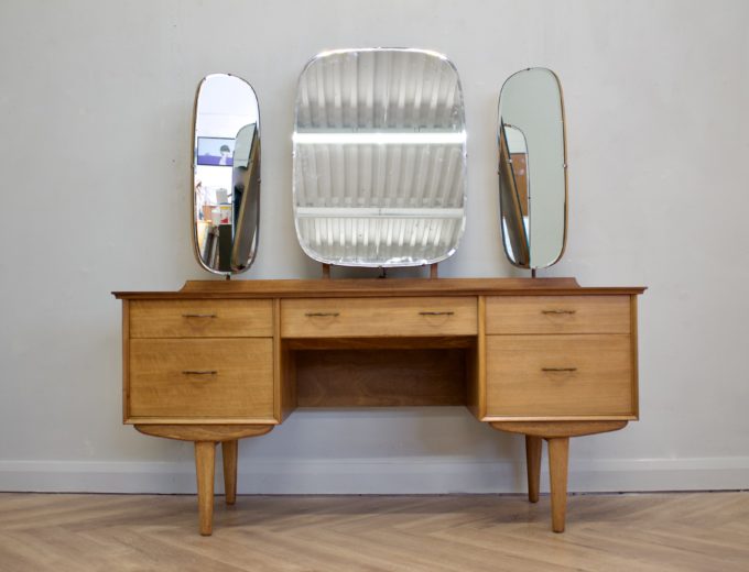 Mid Century Walnut Dressing Table from Alfred Cox #0660 0