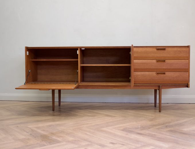 Mid Century Retro Teak Sideboard from Bath Cabinet Makers #0658 7