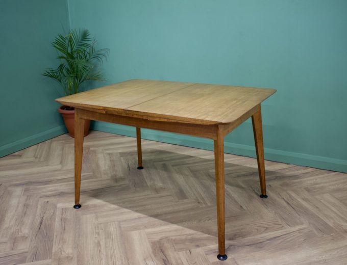 Mid Century Walnut Extending Dining Table from Alfred Cox #0874 3