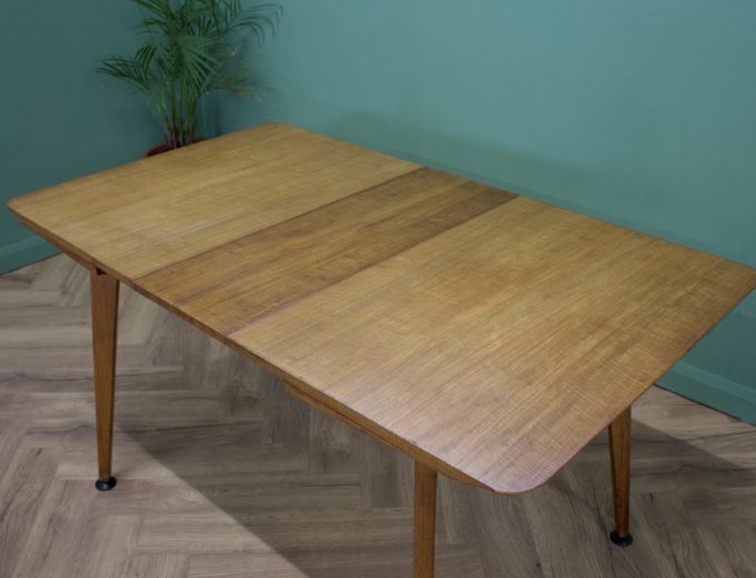 Mid Century Walnut Extending Dining Table from Alfred Cox #0874 5