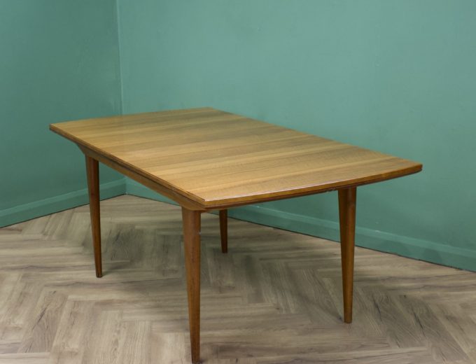 ******SOLD*****Mid Century Large Walnut Extending Dining Table from Alfred Cox Heals #0978 5