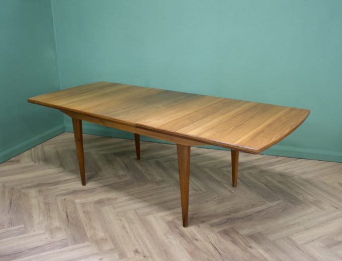 ******SOLD*****Mid Century Large Walnut Extending Dining Table from Alfred Cox Heals #0978 8