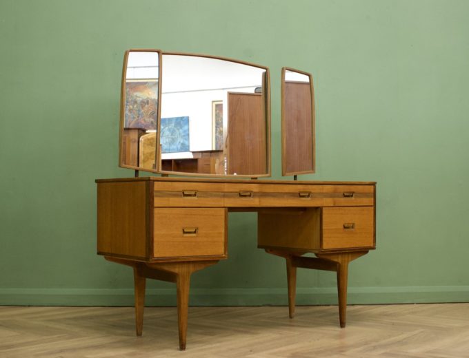 Mid Century Teak Dressing Table from Butilux #1030 6