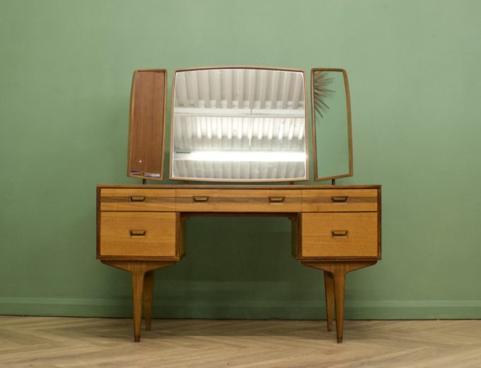 Mid Century Teak Dressing Table from Butilux #1030 0