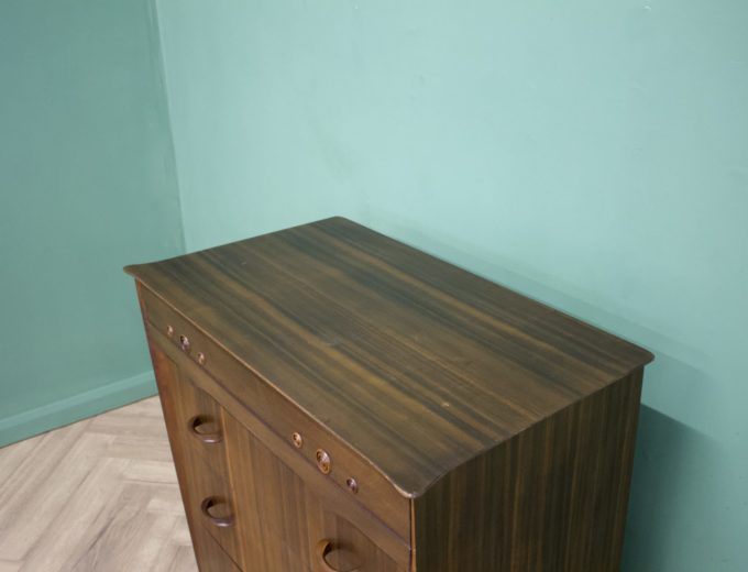 Mid Century Walnut Chest of Drawers from Waring and Gillow #1017 4