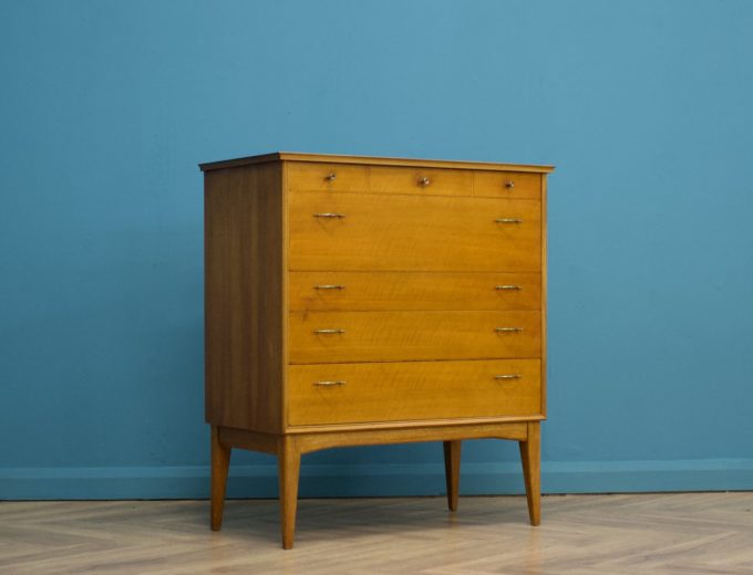 Mid Century Retro Walnut Tallboy Chest of Drawers from Alfred Cox #1121 7