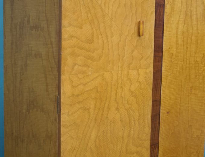 Vintage Art Deco 1930s Maple & Walnut Compact Compactum Wardrobe #1372 11