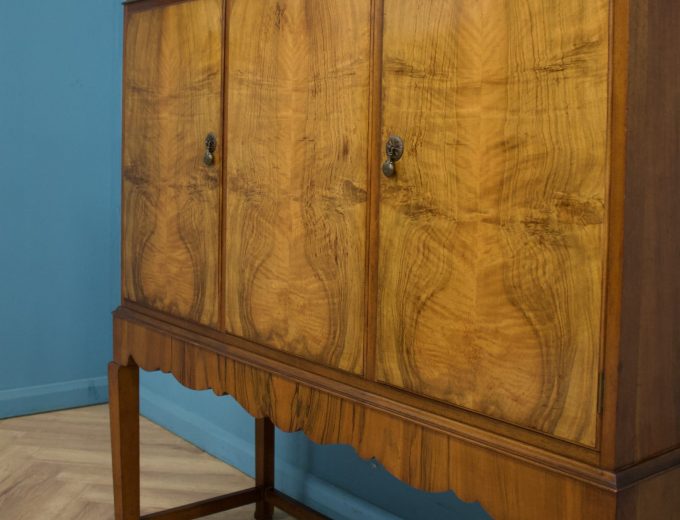 Vintage Walnut Sideboard Drinks Cabinet from Waring and Gillow, 1930s #1601 8