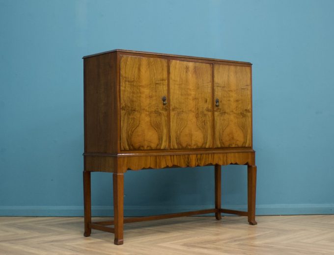 Vintage Walnut Sideboard Drinks Cabinet from Waring and Gillow, 1930s #1601 0