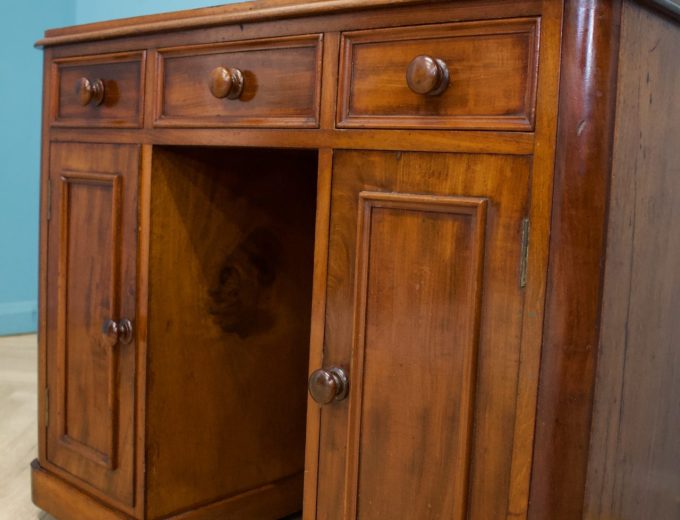 Antique Victorian Mahogany Compact Desk, 1880s #1619 3
