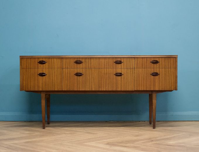 Mid Century Teak Compact Sideboard, 1960s #1679 7