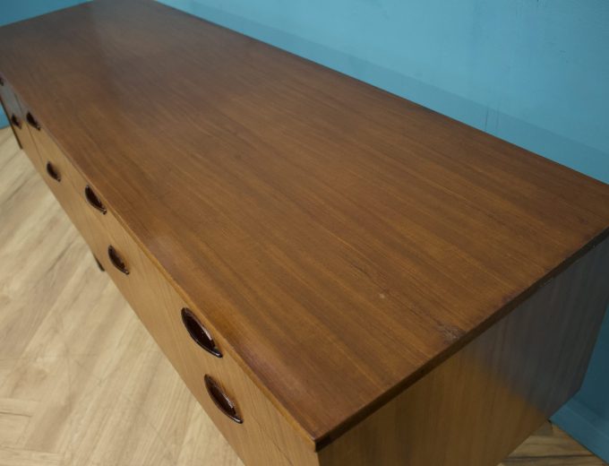 Mid Century Teak Compact Sideboard, 1960s #1679 2