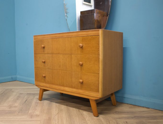 Mid Century Oak Dressing Chest Table from Advance Furniture, 1950s #1708 3