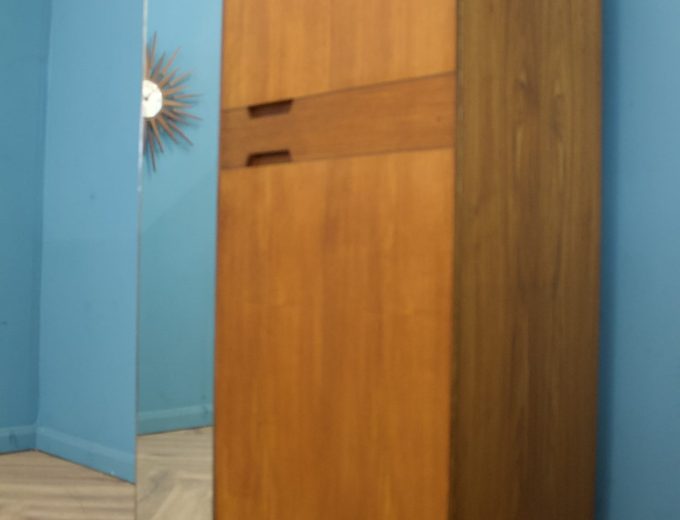 Mid Century Teak Wardrobe from Uniflex, 1960s #1749 1