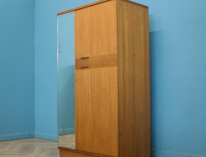 Mid Century Teak Wardrobe from Uniflex, 1960s #1753 9