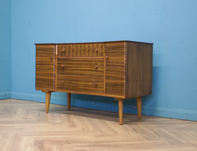 Mid Century Walnut Compact Sideboard from Uniflex, 1960s #1756 9