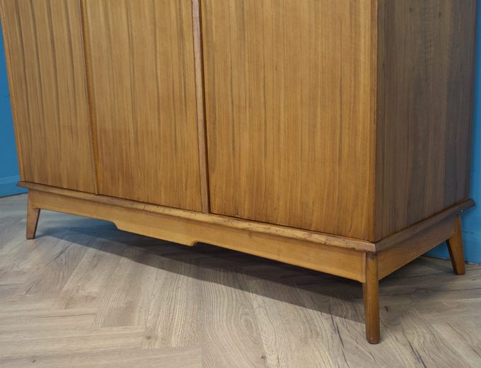 Mid Century Walnut Triple Door Wardrobe from Alfred Cox , 1950’s, #1781 9