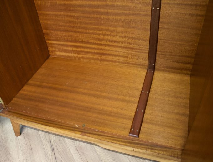 Mid Century Walnut Triple Door Wardrobe from Alfred Cox , 1950’s, #1781 5
