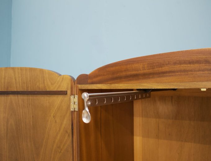 1930s Walnut Art Deco Compactum, 1930s #1800 4