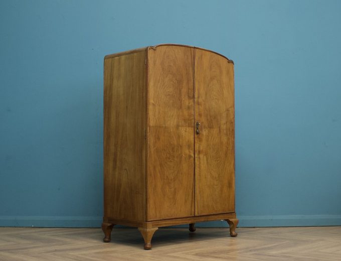 1930s Walnut Art Deco Compactum, 1930s #1800 0