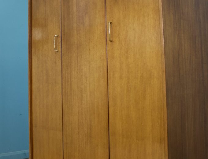 Mid Century Tola Triple Door Wardrobe from G Plan, 1960s #1823 5