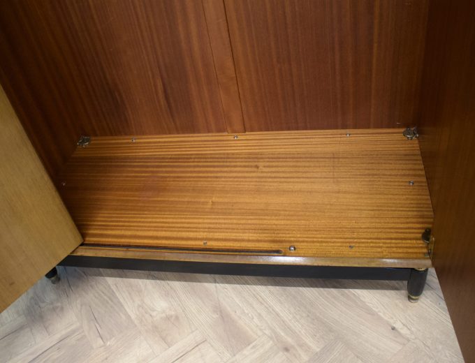 Mid Century Tola Triple Door Wardrobe from G Plan, 1960s #1823 1