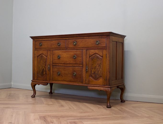 Early 20th Century Walnut Sideboard, 1910s #1809 7