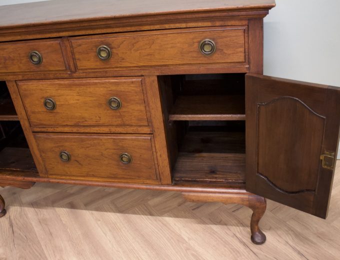 Early 20th Century Walnut Sideboard, 1910s #1809 2
