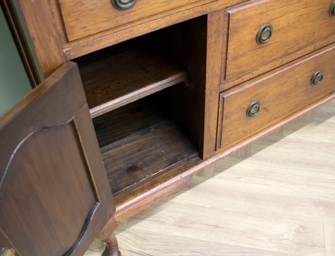 Early 20th Century Walnut Sideboard, 1910s #1809 1