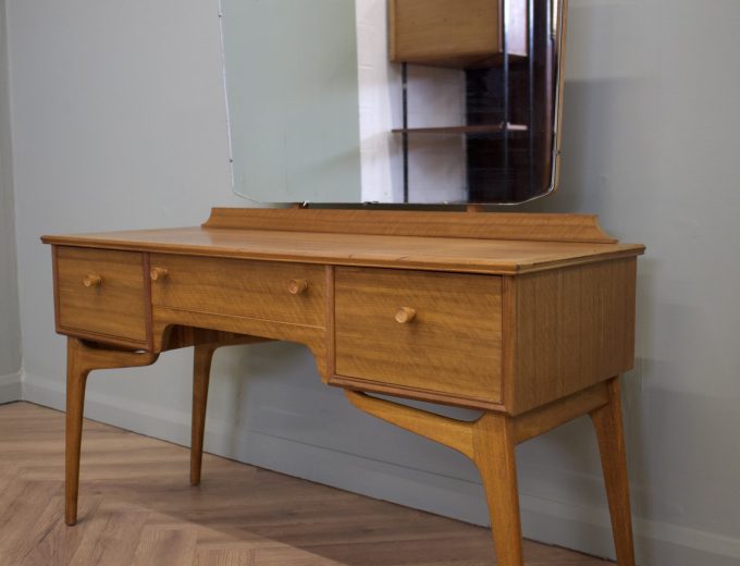 Mid Century Walnut Dressing Table Chest from Alfred Cox, 1950s #1810 4