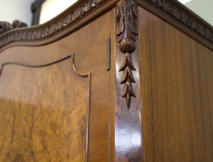 Vintage Queen Anne Style Burr Walnut Wardrobe, 1950s #1811 6