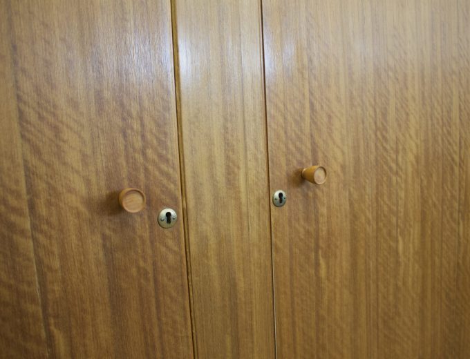 Mid Century Walnut Wardrobe from Alfred Cox Heals, 1960’s, #1812 5