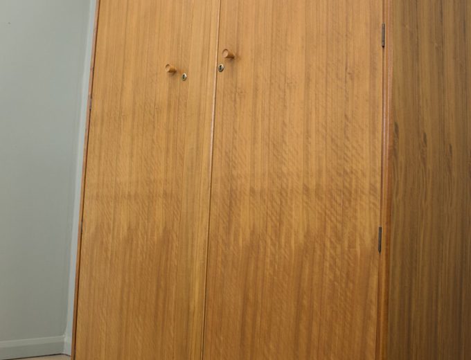 Mid Century Walnut Wardrobe from Alfred Cox Heals, 1960’s, #1812 4
