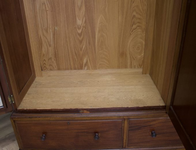 Georgian Revival Mahogany Wardrobe from Maple and Co, 1920s #1808 6