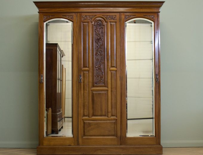 Antique Edwardian Walnut Wardrobe, 1900s #1832 11