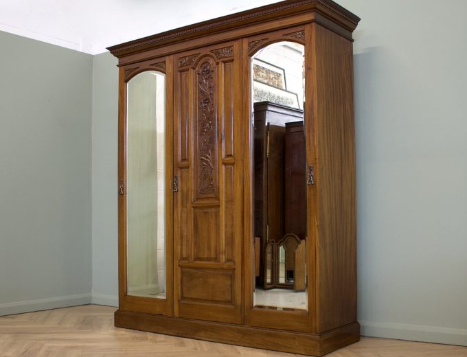 Antique Edwardian Walnut Wardrobe, 1900s #1832 10