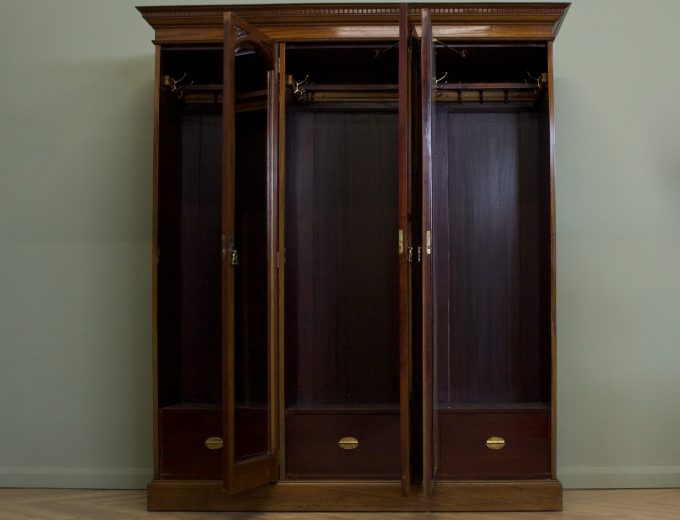 Antique Edwardian Walnut Wardrobe, 1900s #1832 8