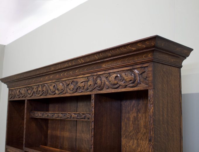 Vintage Oak Jacobean Style Carved Cabinet Dresser, 1980s #1831 7