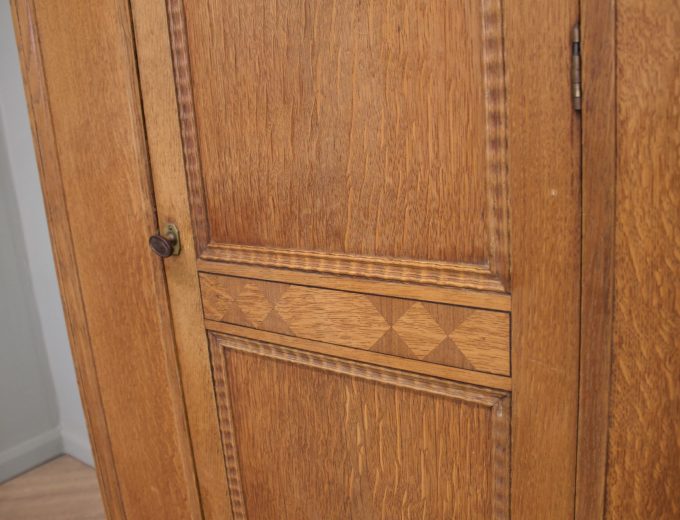 Oak Art Deco Wardrobe Hall Robe Cupboard by Harris Lebus, 1930s #1847 6