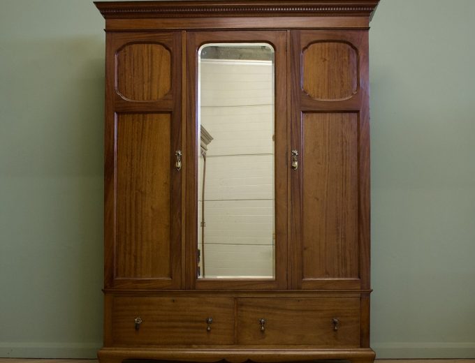 Antique Edwardian Mahogany A. Gardner & Son, Glasgow Wardrobe, 1900s, #1857 11