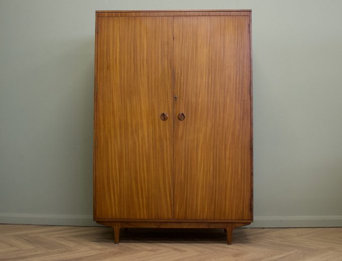 Mid Century Teak Double Door Wardrobe from Butilux, 1960s #1867 1 of 2 7