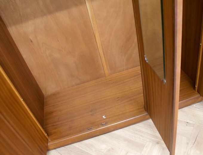 Mid Century Teak Triple Door Wardrobe from Elliots of Newbury, 1960s #1881 3