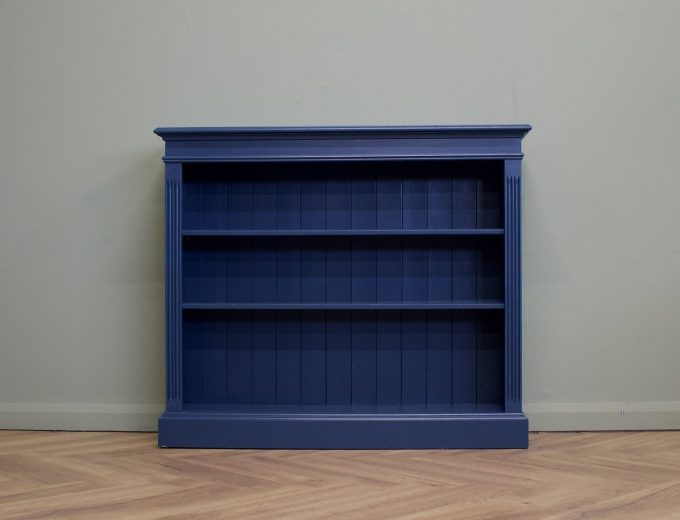 Vintage Pine Painted Bookcase, Late 20th Century #1882 7