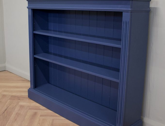 Vintage Pine Painted Bookcase, Late 20th Century #1882 5