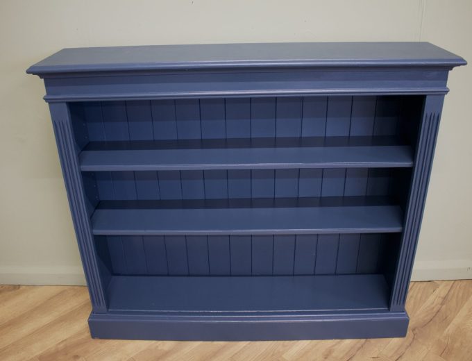 Vintage Pine Painted Bookcase, Late 20th Century #1882 4
