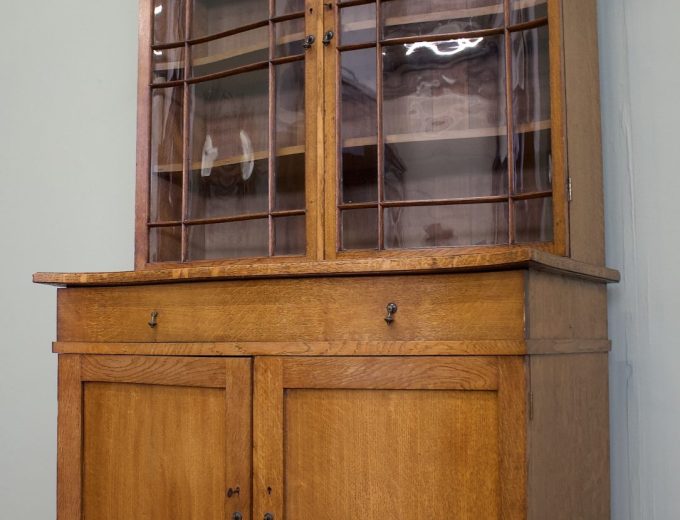Vintage Georgian Style Oak Glazed Serpentine Bookcase, 1930s #1890 6