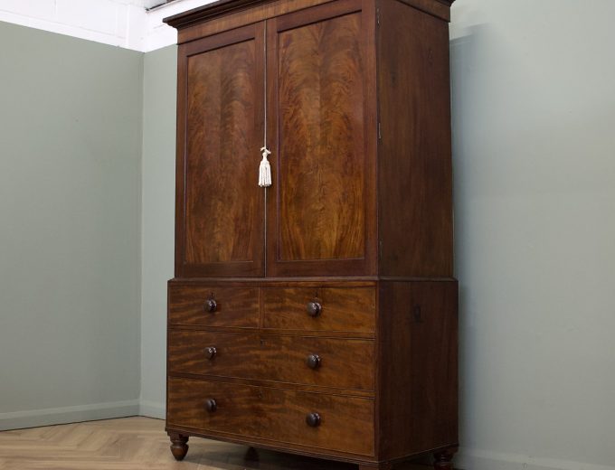 Victorian Flame Mahogany Linen Press 1860s #2163 7